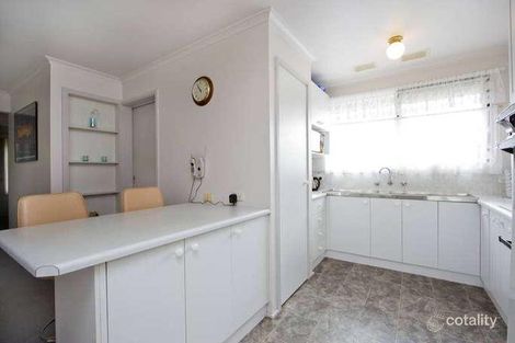 Property photo of 17 Numeralla Street Mooroolbark VIC 3138