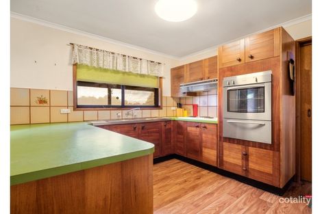 Property photo of 15 Sans Souci Drive Wodonga VIC 3690