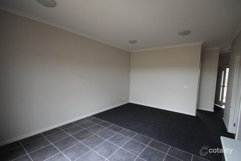 Property photo of 2A Avisha Way Narre Warren VIC 3805