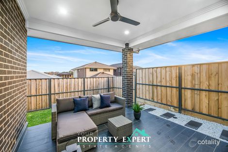 Property photo of 6 Caulfield Parkway Box Hill NSW 2765