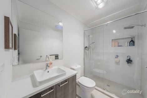 Property photo of 14 Aquatic Drive Cranbourne West VIC 3977