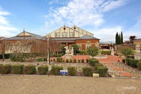 10 Runnymeade Lane, Brookfield, VIC 3338