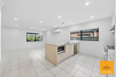 Property photo of 38 Azadi Crescent Strathtulloh VIC 3338