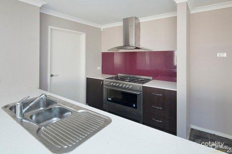 Property photo of 32 Arden Avenue Pakenham VIC 3810