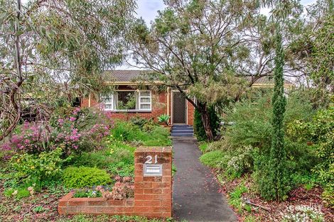 Property photo of 21 Exbury Road Armadale WA 6112