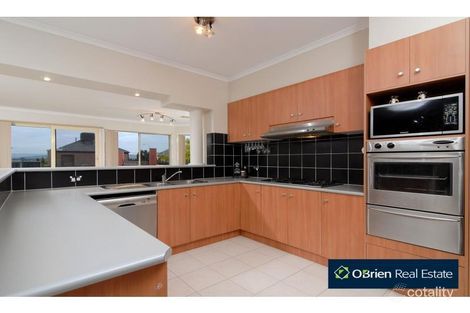 Property photo of 80 The Boulevard Narre Warren South VIC 3805