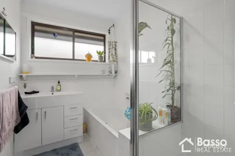 Property photo of 26 Carcoola Court Rosebud VIC 3939