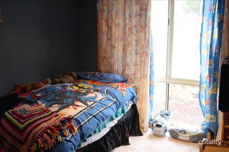 Property photo of 40 Emery Crescent Karabar NSW 2620