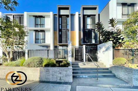 Property photo of 52A Pemberton Street Botany NSW 2019