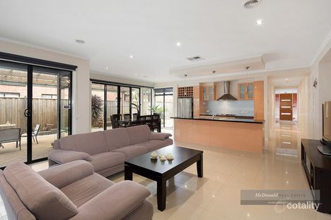 Property photo of 12 Geoffrey Court Keysborough VIC 3173