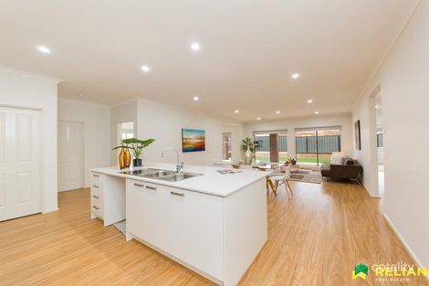 Property photo of 170 Trumpeter Drive Tarneit VIC 3029