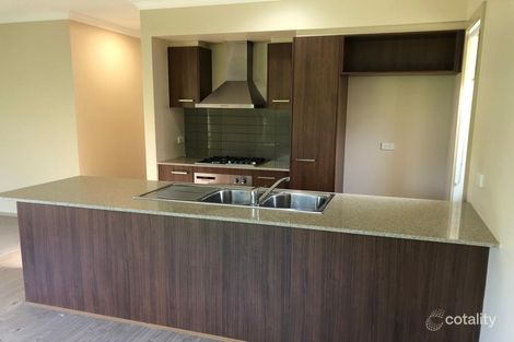 Property photo of 14 Evergreen Crescent Craigieburn VIC 3064