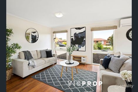 Property photo of 10 Weebill Court Werribee VIC 3030