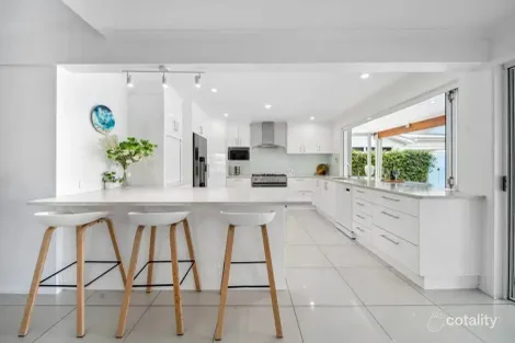 Property photo of 37 Mooloolah Drive Minyama QLD 4575