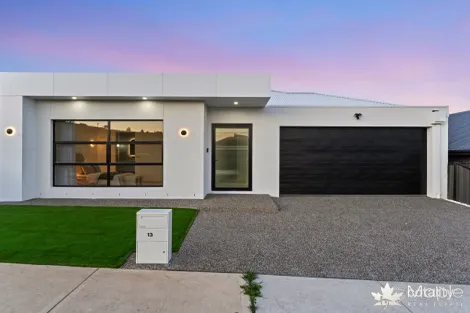 Property photo of 13 Kilimanjaro Street Craigieburn VIC 3064