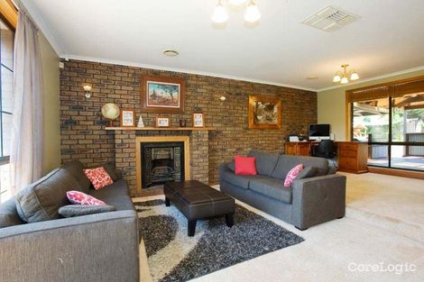 Property photo of 11 Cheasley Place Altona Meadows VIC 3028