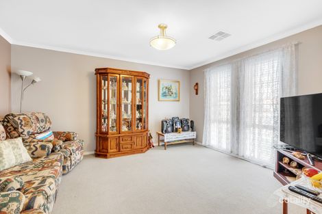 Property photo of 9 Vincent Court Munno Para West SA 5115