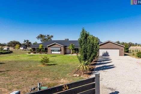 Property photo of 34 Claremont Place Table Top NSW 2640