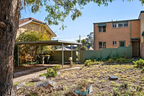 Property photo of 10 Hanna Street Wanniassa ACT 2903