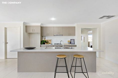 Property photo of 27 Syme Road Pakenham VIC 3810