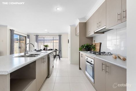 Property photo of 27 Syme Road Pakenham VIC 3810