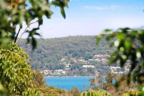 Property photo of 171 Avoca Drive Green Point NSW 2251