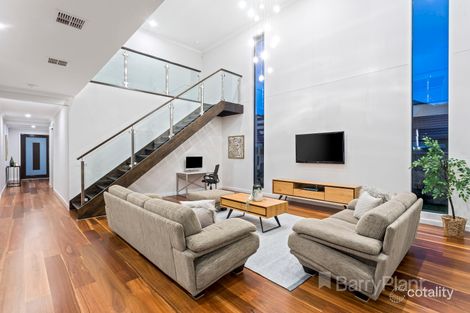 Property photo of 3 Ward Drive Mill Park VIC 3082