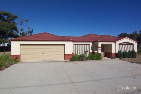 66 Racecourse Rd, Ascot, VIC 3551