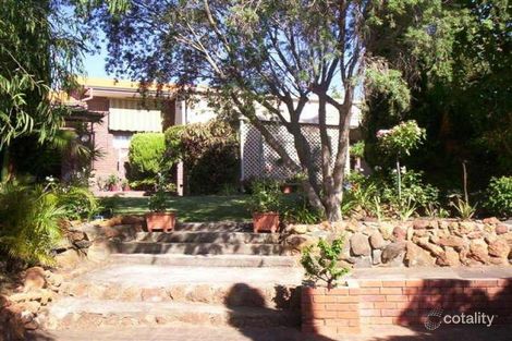Property photo of 3 Blenheim Place Swan View WA 6056
