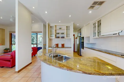 Property photo of 2 Powell Court Wodonga VIC 3690