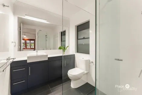 Property photo of 48 Jenolan Avenue Hawthorne QLD 4171