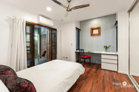 Property photo of 48 Jenolan Avenue Hawthorne QLD 4171