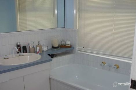Property photo of 22 Carinya Crescent Karana Downs QLD 4306