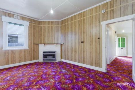 Property photo of 26 Cairns Avenue Newtown VIC 3220