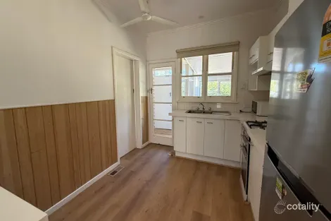 Property photo of 14 Bailey Court Springvale VIC 3171