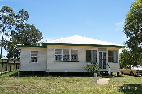 8 Knowles St, Dalby, QLD 4405