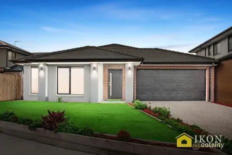Property photo of 13 Raindrop Circuit Fraser Rise VIC 3336