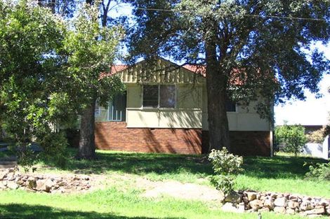 9 Moran Pde, Mount Saint Thomas, NSW 2500