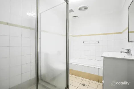 Property photo of 13/2 Wentworth Avenue Toongabbie NSW 2146