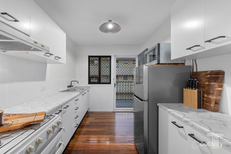 Property photo of 4/162 Juliette Street Greenslopes QLD 4120