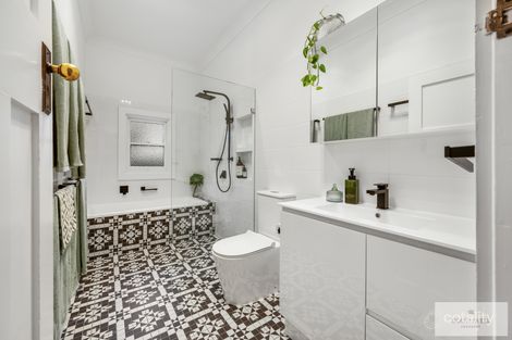 Property photo of 11 Upper Street North Tamworth NSW 2340