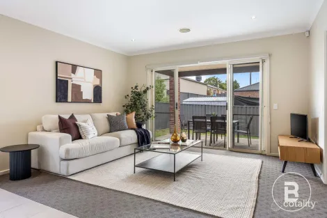 Property photo of 5 Creek View Close Mount Clear VIC 3350