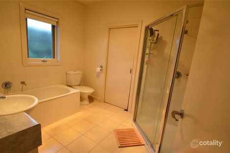 Property photo of 3/11 Cooinda Court Mount Waverley VIC 3149