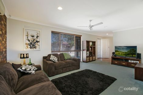Property photo of 6 Caister Court Carindale QLD 4152