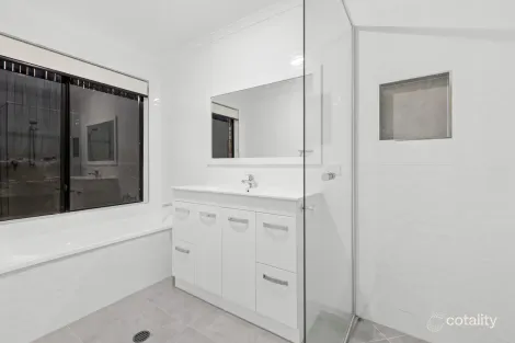 Property photo of 3 Corinto Court Dakabin QLD 4503