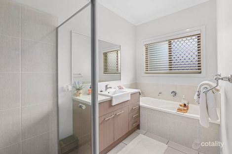 Property photo of 88 Park Edge Drive Springfield Lakes QLD 4300