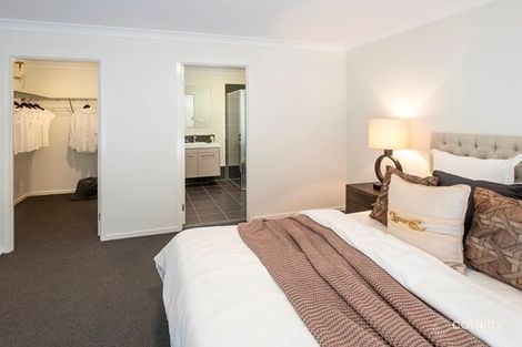 Property photo of 17 Ashburton Crescent Tallawong NSW 2762