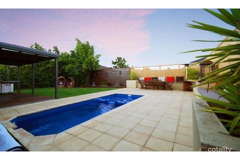 Property photo of 22 Ganaway Drive Berwick VIC 3806