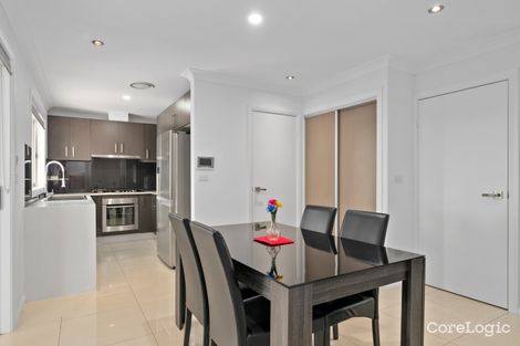 Property photo of 2/112 Tallagandra Drive Quakers Hill NSW 2763