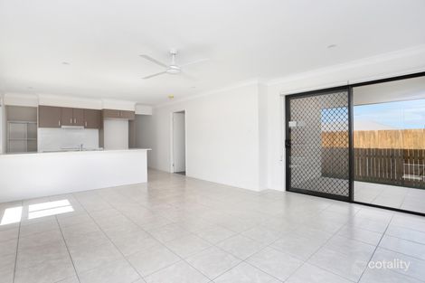 9 Isla St, Park Ridge, QLD 4125